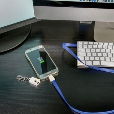 Data transfer lanyard with micro USB LE PORT